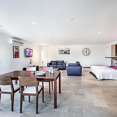 You'll Find Everything You Need With Ease To Enjoy Apartman *